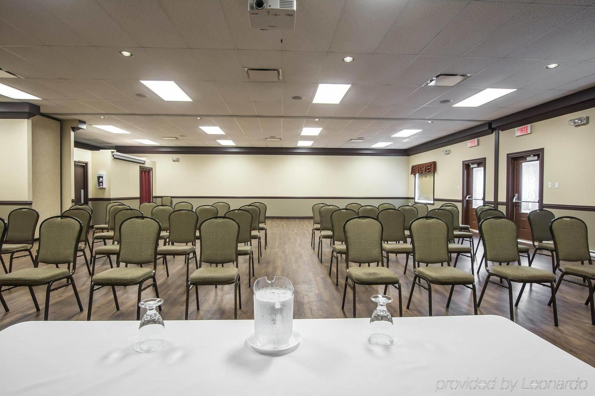 Econo Lodge Inn & Suites Montmagny Exterior foto